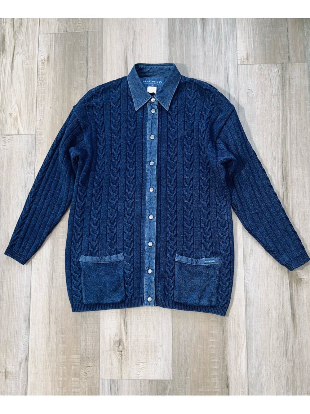 Blue Willi’s Women’s Cable Stitch Denim Trim Snap Front Cardigan Sweater Size L